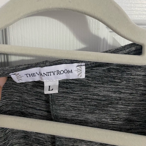 Size Large form fitting grey dress - Picture 3 of 5